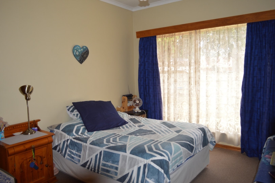 4 Bedroom Property for Sale in Flamwood North West